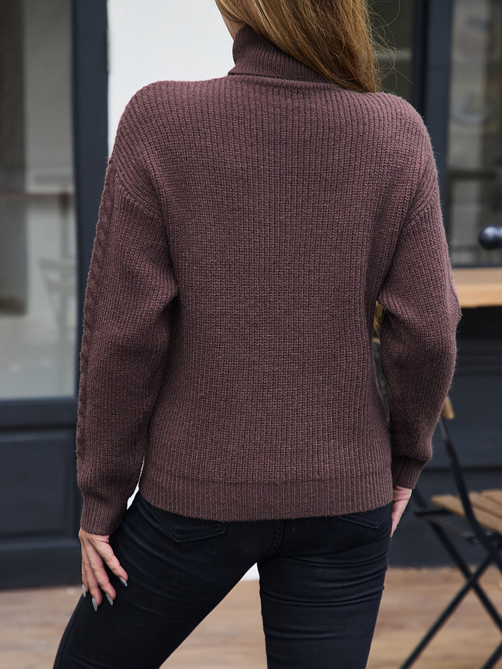 Élise | Soft Cable Turtleneck