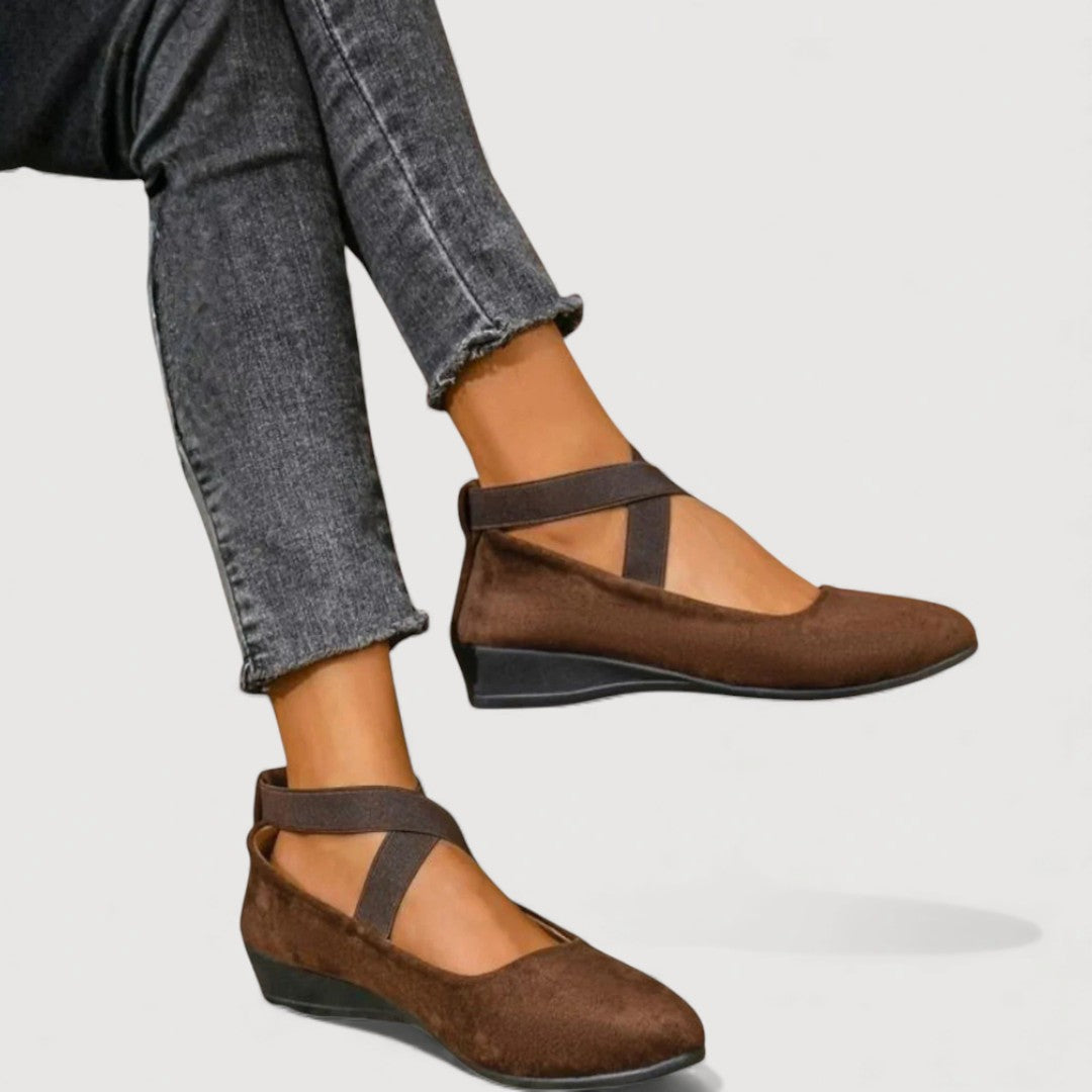 Livia | Elegant Comfort Flat