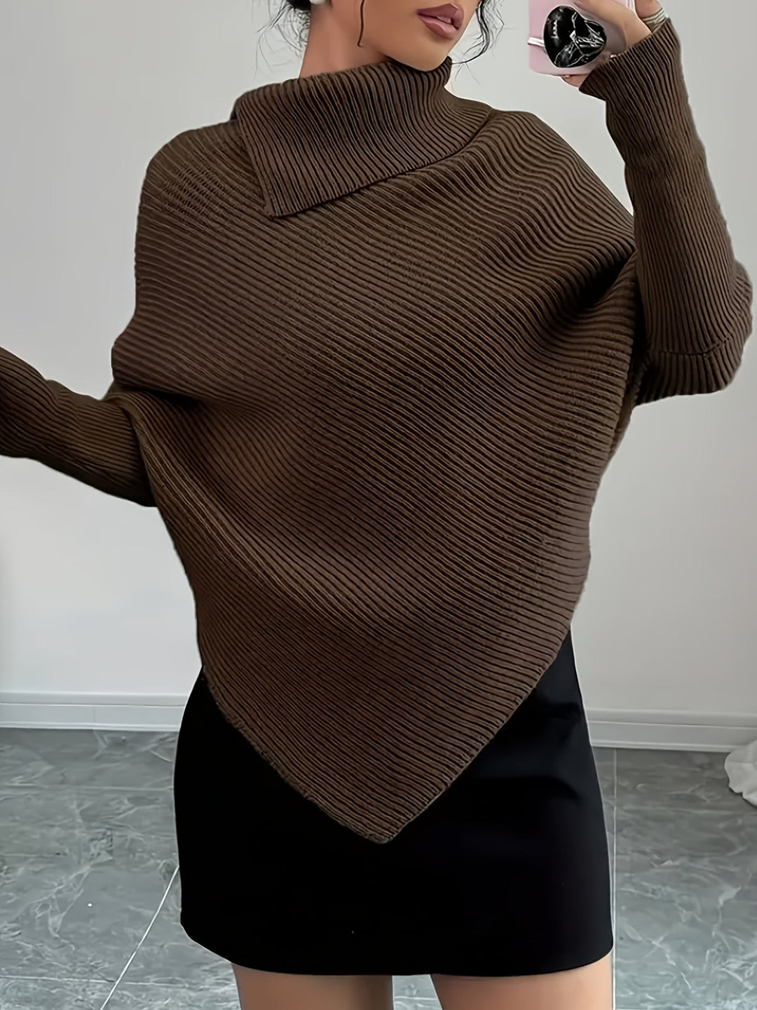 Olivia | Soft Asymmetric Knit
