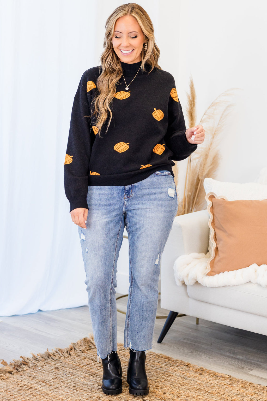 Women's Black Pumpkin Halloween Sweater - Cozy Fall Jacquard Pullover