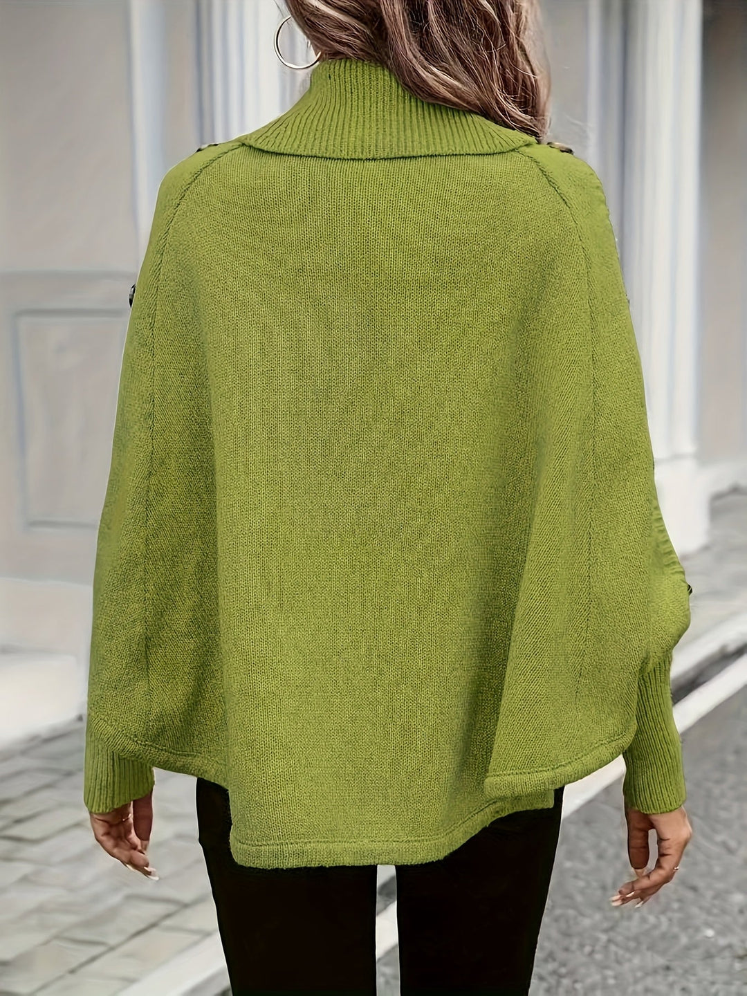 Margaux | Soft Cable Cape Knit