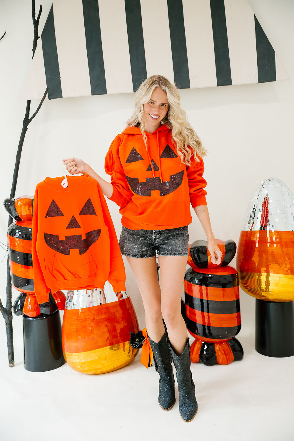 Women's Halloween Pumpkin Face Orange Hoodie & Spooky Fall Pullover