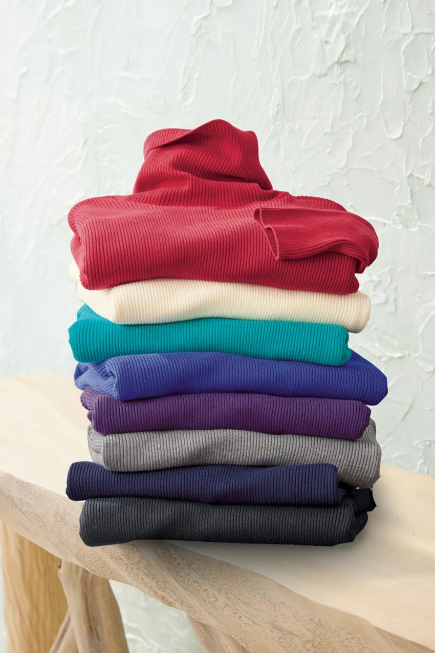 Women's Fine-Gauge Ribbed Turtleneck Sweater
