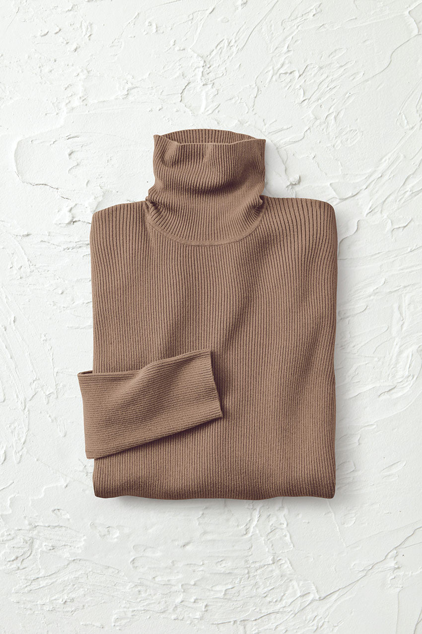 Women's Fine-Gauge Ribbed Turtleneck Sweater